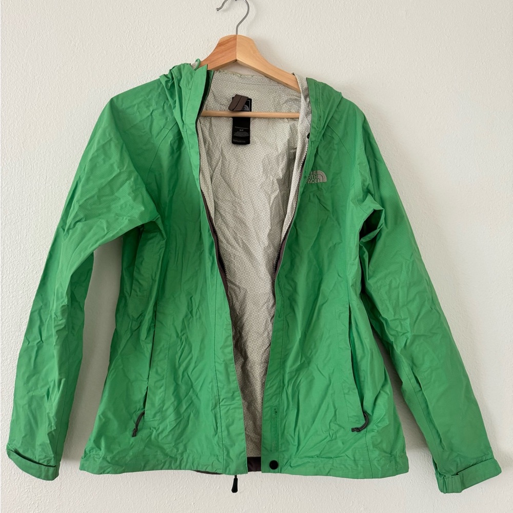 SMALL NORTHFACE RAIN JACKET
